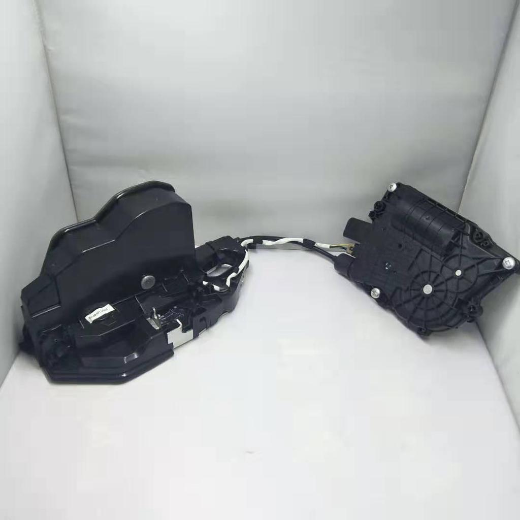 BMW 7 Series F01-F04 Rear Right Door Lock Assembly, Central Locking Mechanism (51227185688)