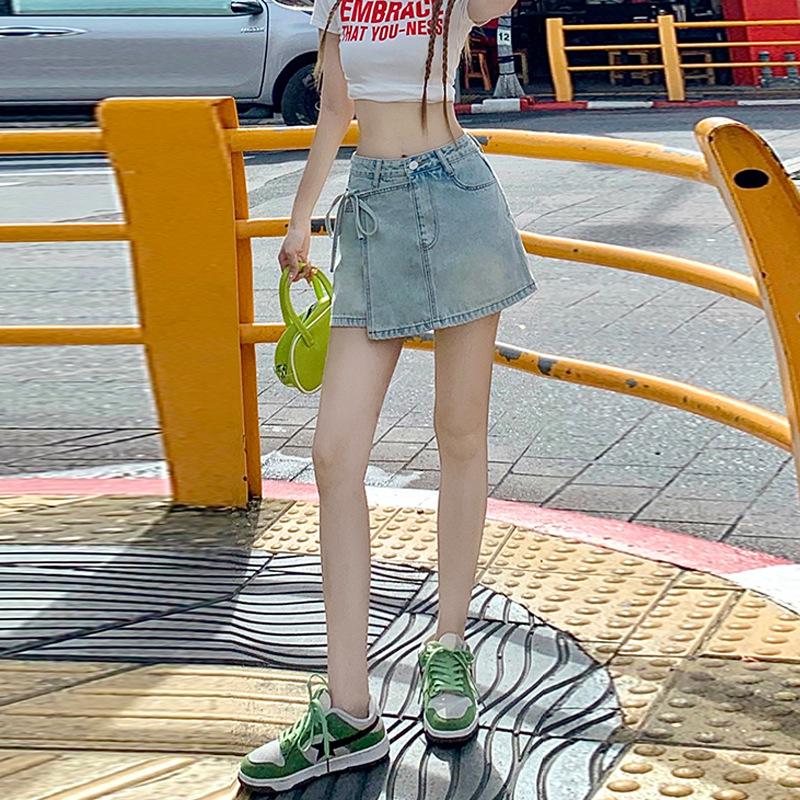 

Молодежные и стройнящие светло-голубые шорты с высокой талией, из двух частей, юбка Sense, брюки, бретели, нестандартная модель Ms. Летняя модная джинсовая короткая юбка 2XL светло-синий