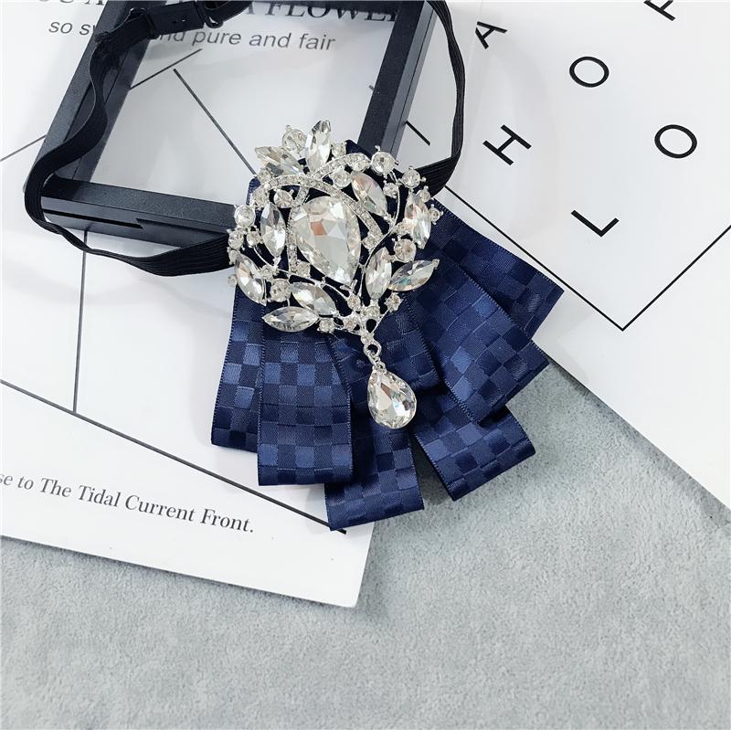Korean Version of Bow Tie Female College Style Japanese Free-play Female Collar Flower Diamond Jewelry Shirt Accessories Male Bo