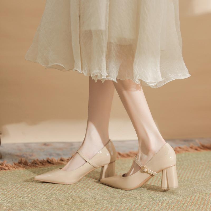 New one-button versatile skirt thick heel work high heels