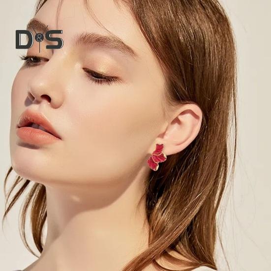 

1 пара сережек-гвоздиков в виде кленового листа, женские серьги с гладкой поверхностью, легкие серьги-гвоздики, ювелирные аксессуары красный