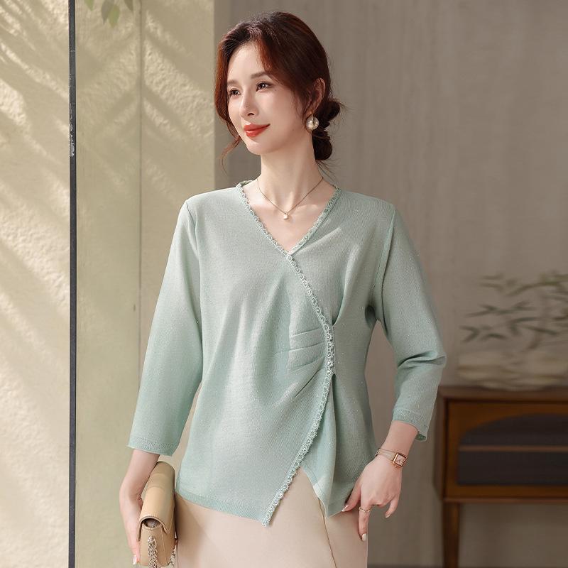 

Mom s 2026 Spring Fashion Knitted Cardigan: Stylish Three-Quarter Sleeve Top for Middle-Aged and Elderly Women XL (up to 105 lbs)