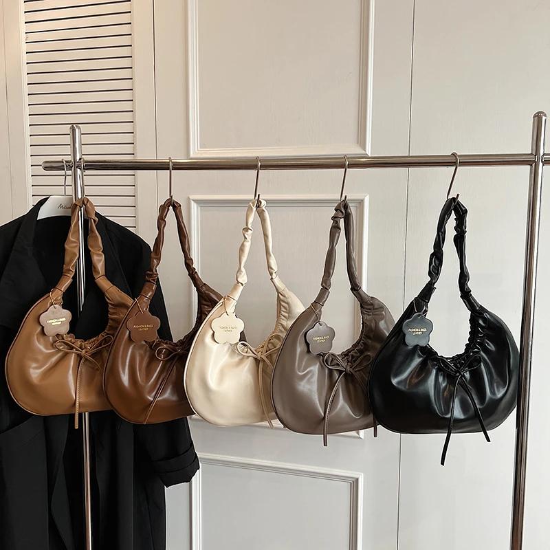 Geantă de umăr geantă elegantă de înaltă calitate textură feminină nouă de toamnă și iarnă geantă crossbody versatilă în formă de semilună