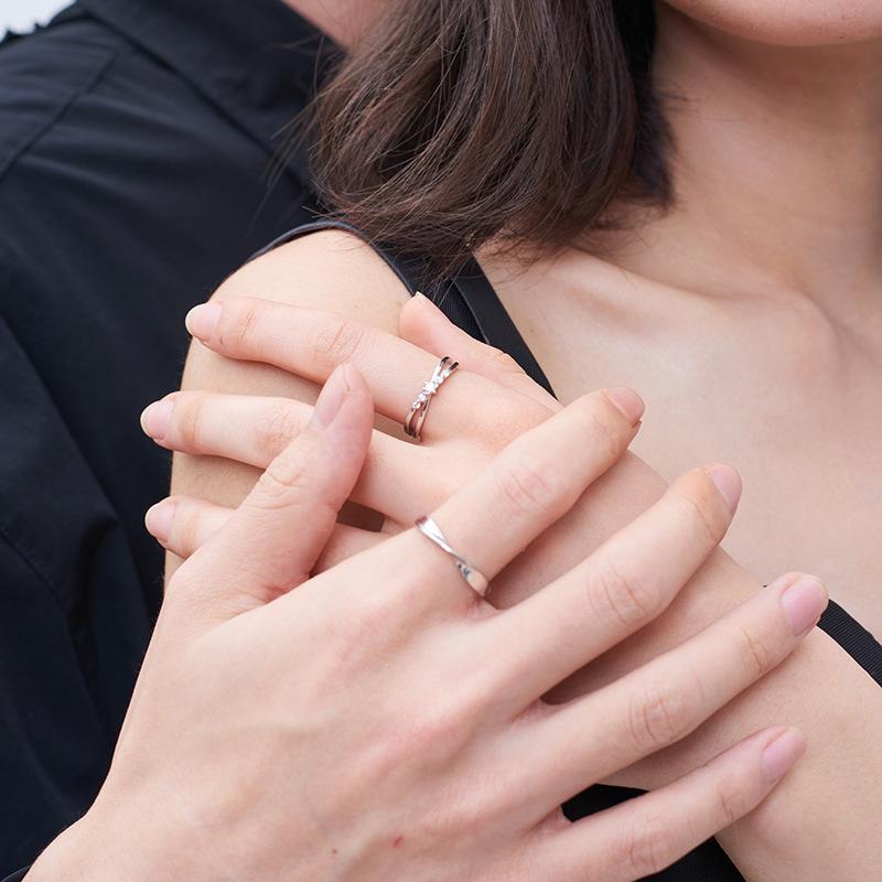 Sweet Mood Diamond-Inlaid Mobius Couple Rings, Adjustable & Fashionable for Men and Women