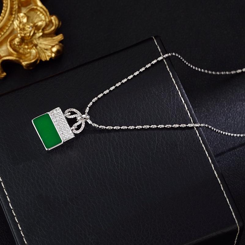 

Vintage High-End Luxury Diamond Clavicle Necklace 18K зелёный