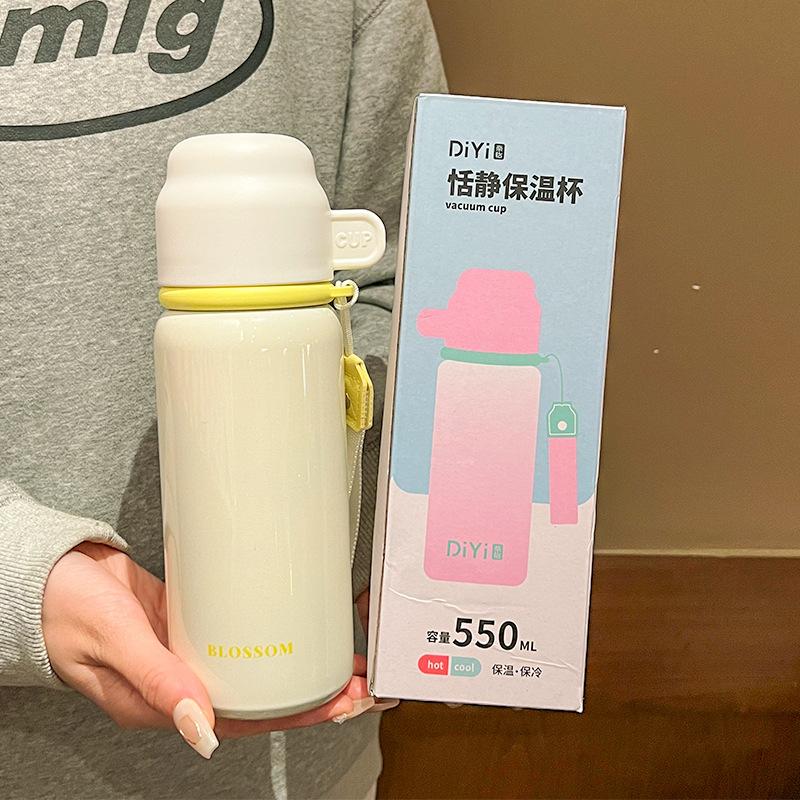 Jednoduchý termoskový hrnek pro ženy  Nový styl  Krásný a roztomilý  Přenosný nerezový hrnek na vodu s víčkem na cesty