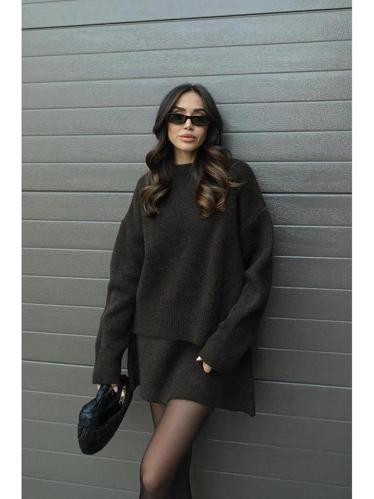 Ensemble Pull Tricoté Couleur Unie et Jupe Courte Style Collège Automne 2024 pour Femmes