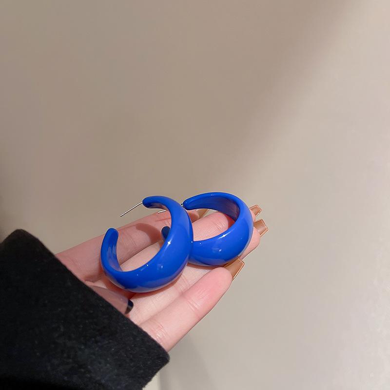 Серьги-кольца С-образной формы с серебряной иглой новый темперамент осенние и зимние серьги интернет-знаменитостей ins ретро серьги в гонконгском стиле