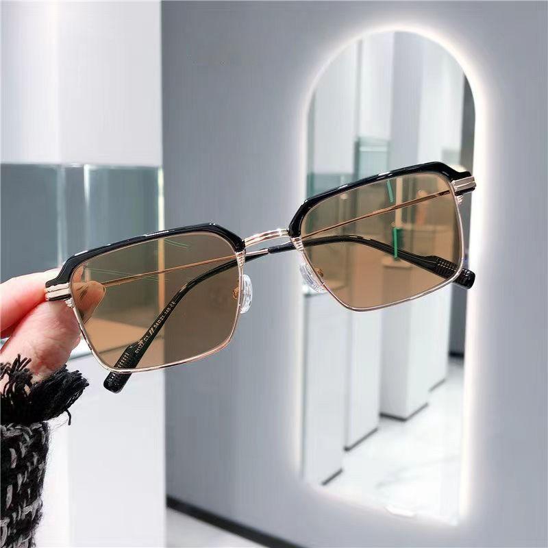 Photosensitive Trend Flat Mirror Ruffian Handsome Half Frame Color-Changing Glasses High Definition Anti-Blue Light Sven Can Be Matched With Degree
