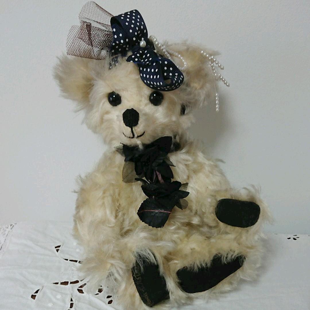 

[USED] Teddy Bear Artist Plush Toy