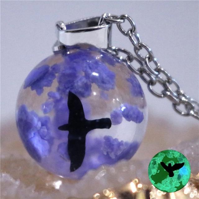 Chic Transparent Resin Craft Rould Ball Moon Pendant Necklaces Women Blue Sky White Cloud Chain Pendant Necklace Voguish Stylish Jewelry Giveaway