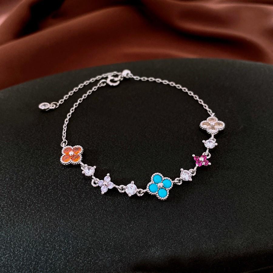 Zircon Flower Round Bracelet: High-End Light Luxury Fashion, Retro Versatile Women's Jewelry