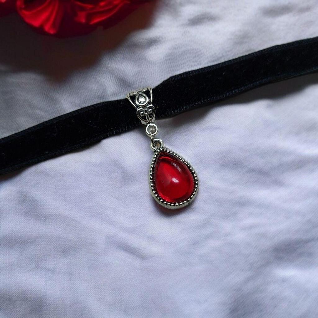 Gothic Vampire Necklace With Red Glass Drop And Silver Embedding For Women