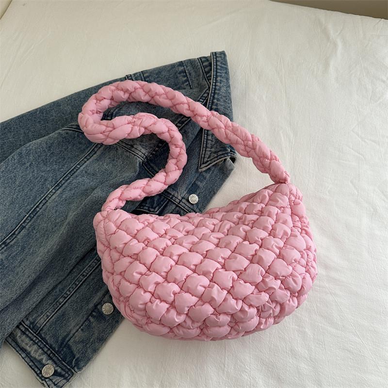 Chic And Spacious Single Shoulder Bag With Zipper Closure For Summer 2024 розовый