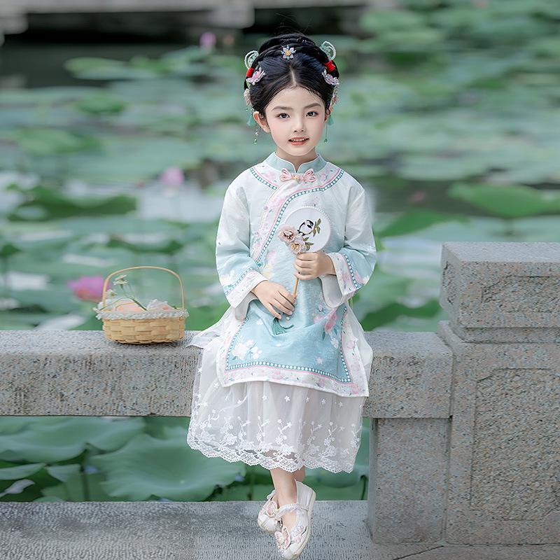 

Girls 2025 Qipao Ruqun: Fairy-Inspired Ancient Style Dress for Spring & Autumn 140cm