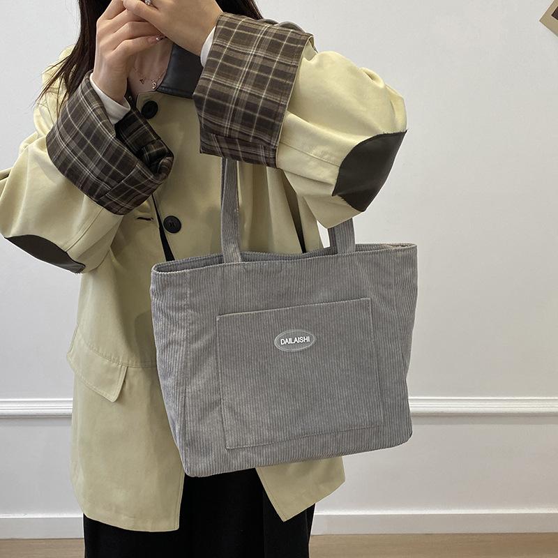 Retro einfache Cord große Kapazität Tragetasche Damen Herbst und Winter neu einzelne Schulter Umhängetasche Unterarm lässige Handtasche