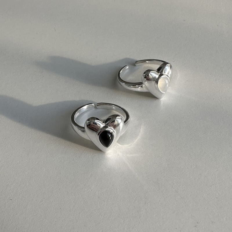 Mosxe [925silver] Heart Point Ring (2color)