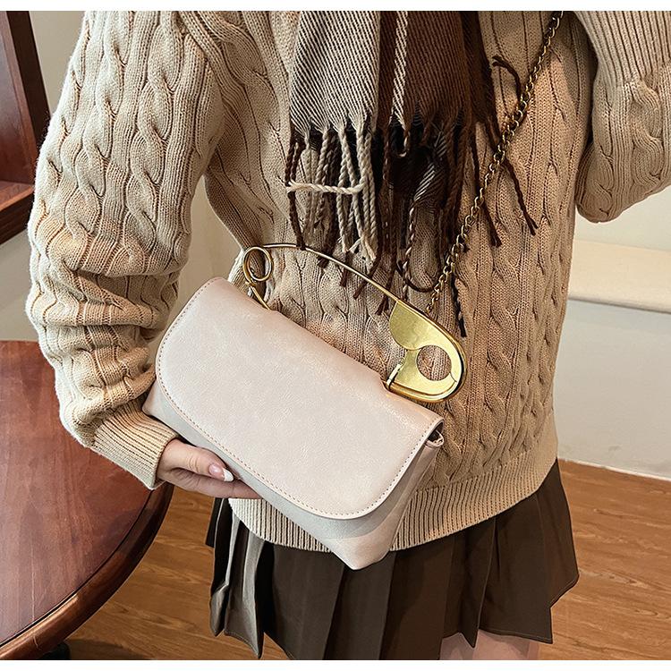 New Fashion Paperclip Design Tote Bag for Women Trendy Texture Shoulder Handbag CLE