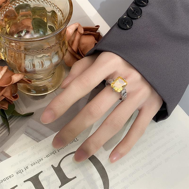 Jewelry Copper Bottom Gold-Plated High Carbon Diamond Ice Flower Cut Fat Rectangular Copper Inlaid Temperament Light Luxury Ring Women 10 * 12