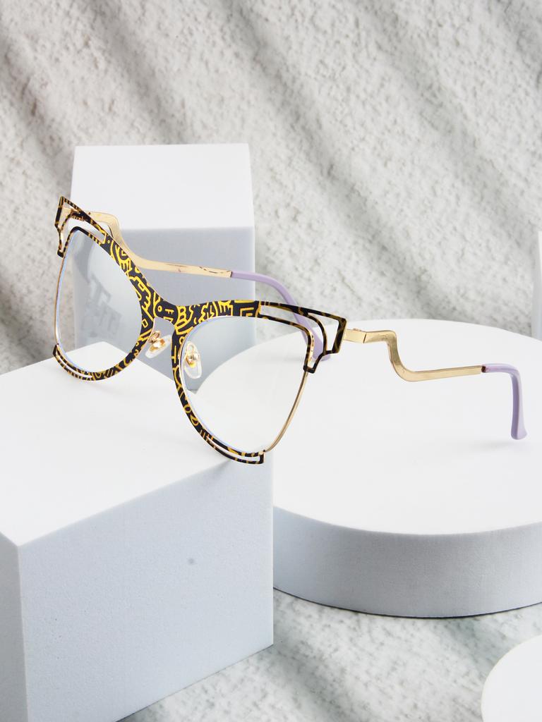 Metal cat-eye rainbow stitching cut-out frame hot girl anti-blue light glasses are suitable for catwalk parties, commuting stree