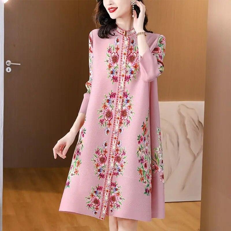 Pleated dress for women in autumn and winter, new slimming and age reducing straight skirt, high-end and youthful temperament