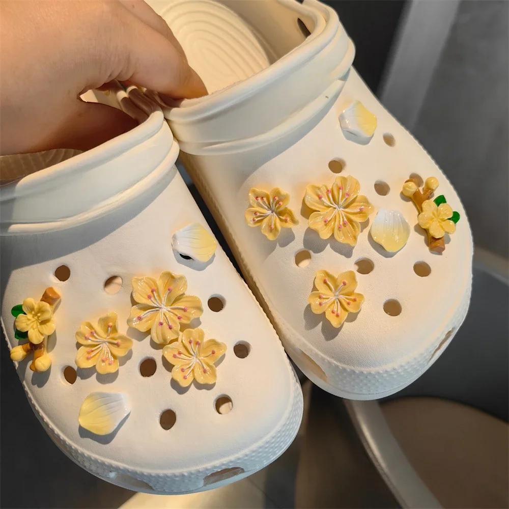 Cute Flowers DIY Shoe Charms - Shoe Decorations for Kids Adults, Clogs Sandals Accessories & Cute Gift