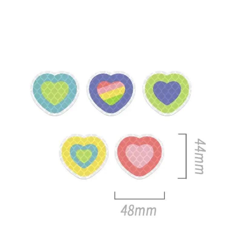 

Newcomer Exclusive 3-Piece Reflective Car Body Stickers - Anti-Collision, Colorful Heart Design
