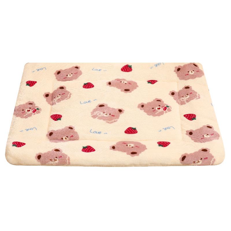 Cozy Pet Mat: Thick Warm Blanket & Bed for Dogs & Cats - Perfect for Winter, Autumn - Available In Small, Medium & Large Sizes