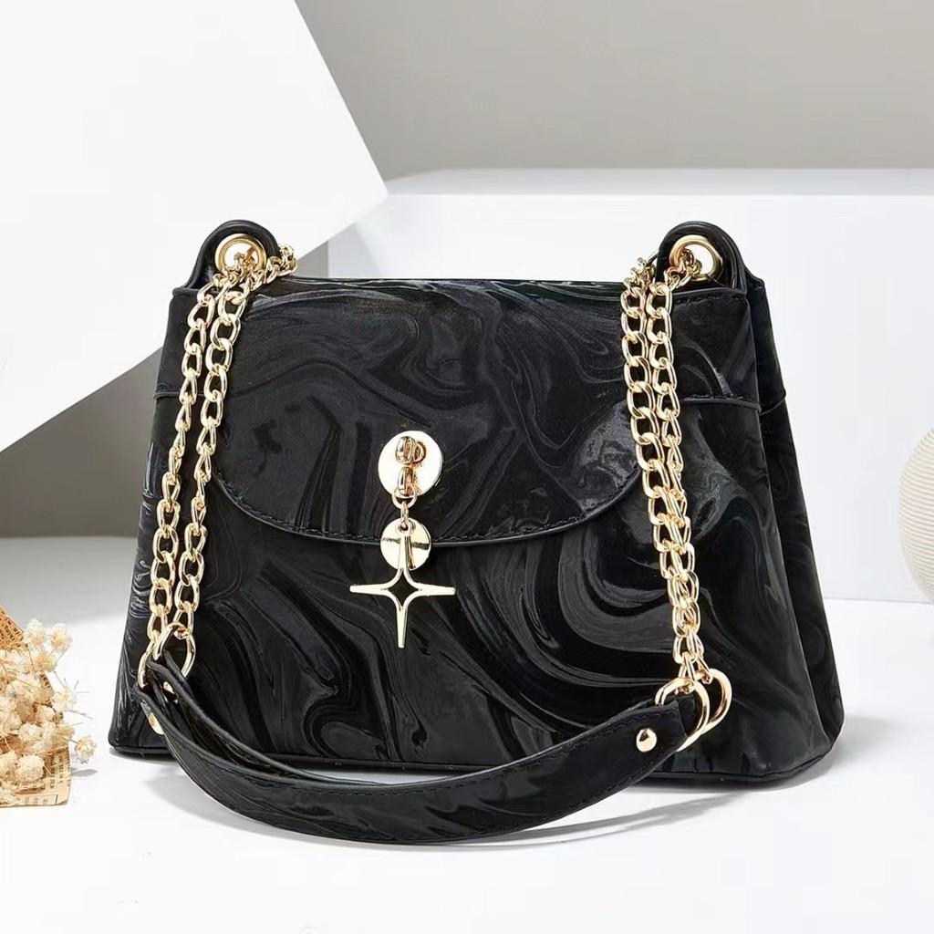 Elegant Macaron Color Chain Handbag For Stylish Daily Use With Spacious Design