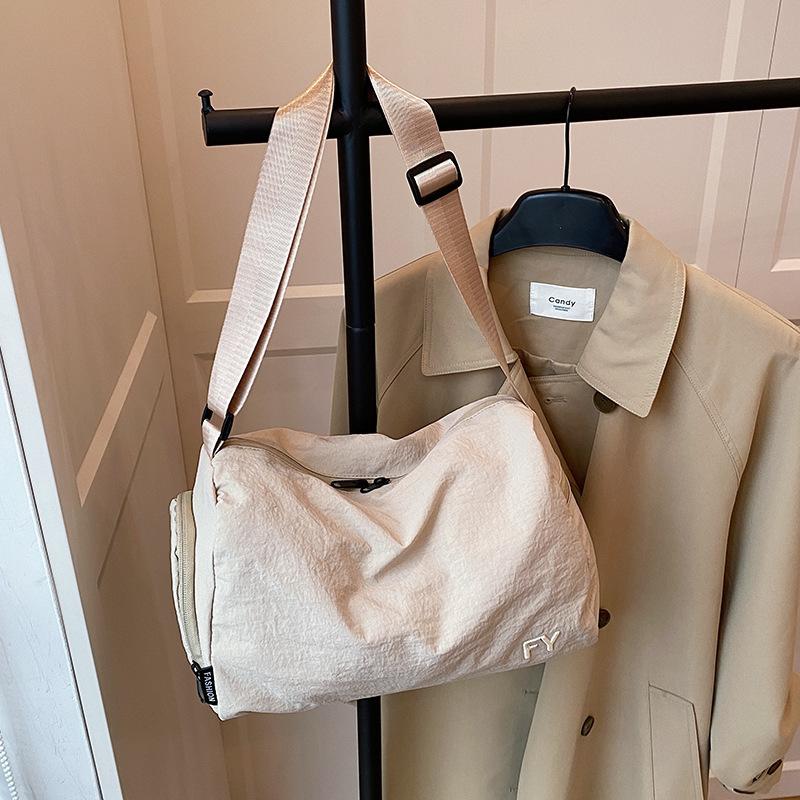 New Lightweight Solid Color Shoulder Messenger Bag Popular In Summer Simple Casual Versatile Large Capacity Tote Bag Women