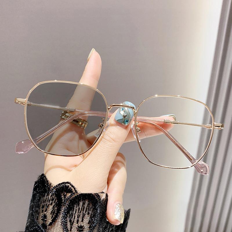 

Світлочутливі інтелектуальні окуляри, що змінюють колір, з функцією захисту від синього світла, жіночі окуляри для короткозорості з великою оправою -0.75