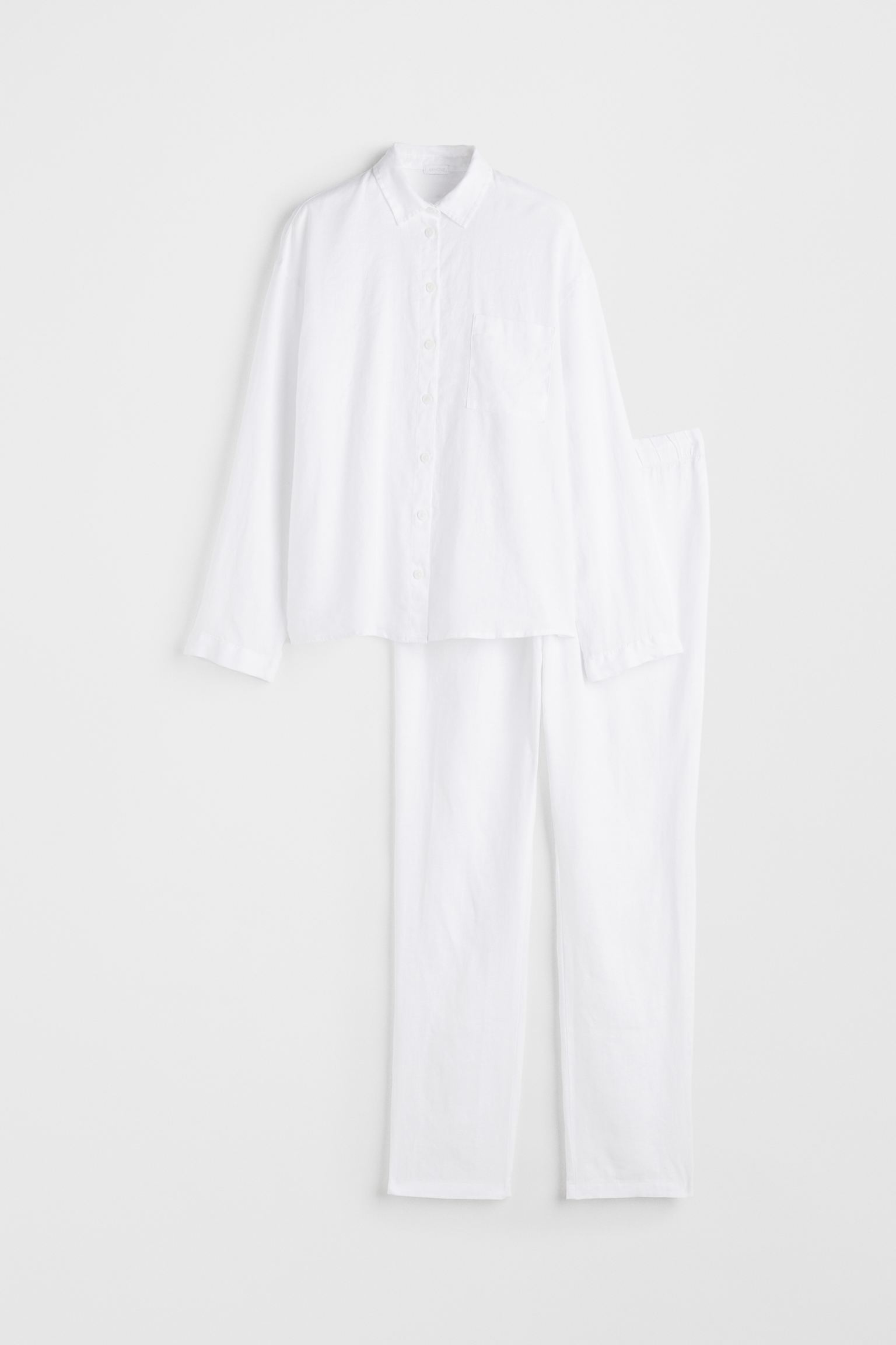 

Стираная льняная пижама