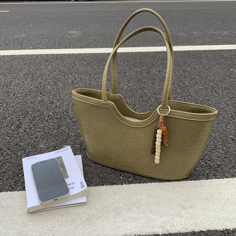 Summer new large-capacity tote bag solid color fashionable and popular woven bag shoulder bag underarm bag