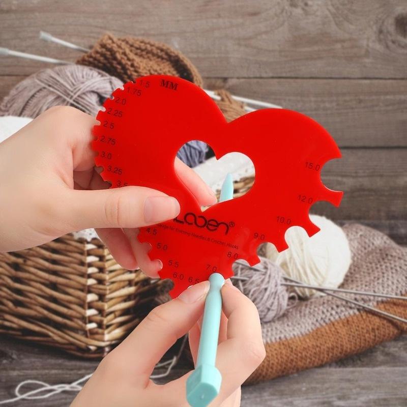 Háčkovací jehlice Velikost ABS Tvar srdce Lásky Měřicí pravítko Šicí doplňky Nástroje