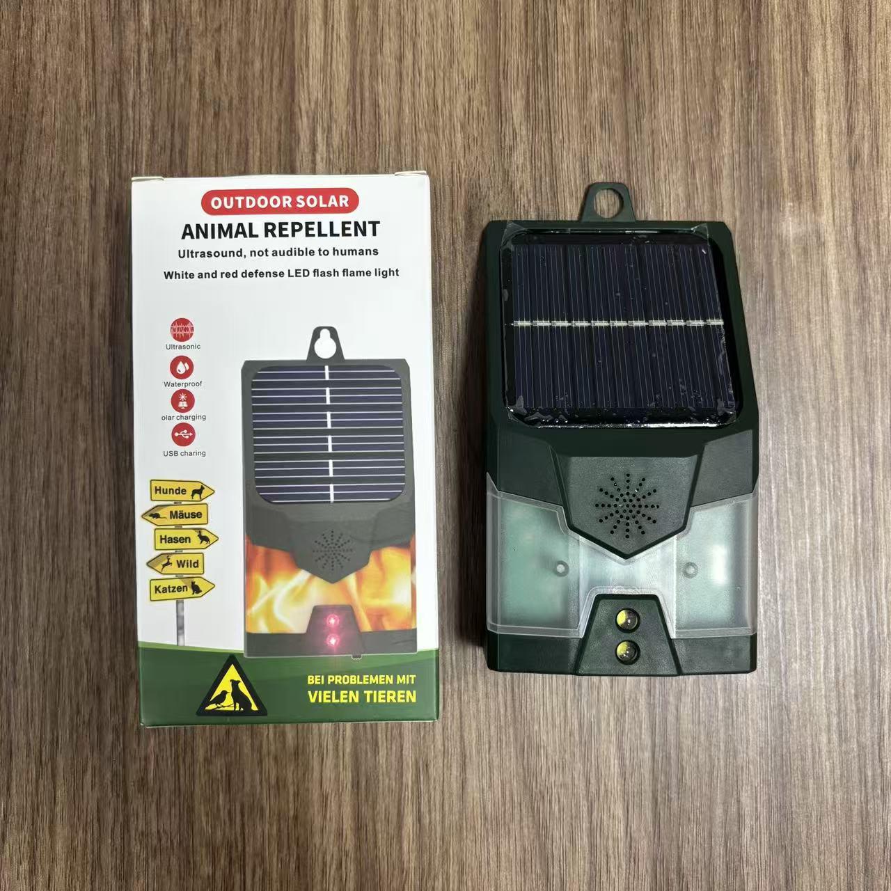 

Ultrasonic Bird and Mouse Repellent: Outdoor Waterproof LED Strobe to Deter Bats