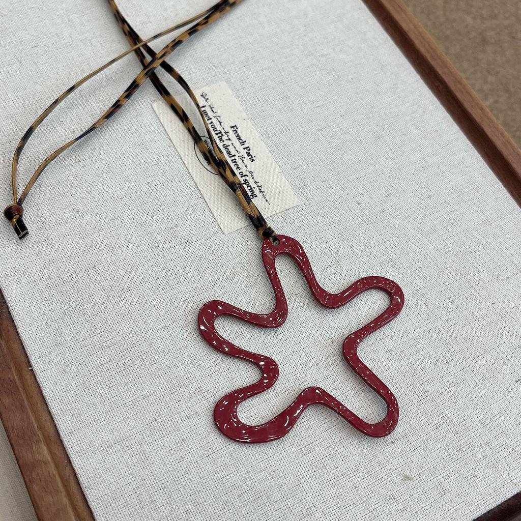 Red Floral Heart Necklace for Women - High-End 2024 Korean Fashion Sweater Chain for Autumn/Winter