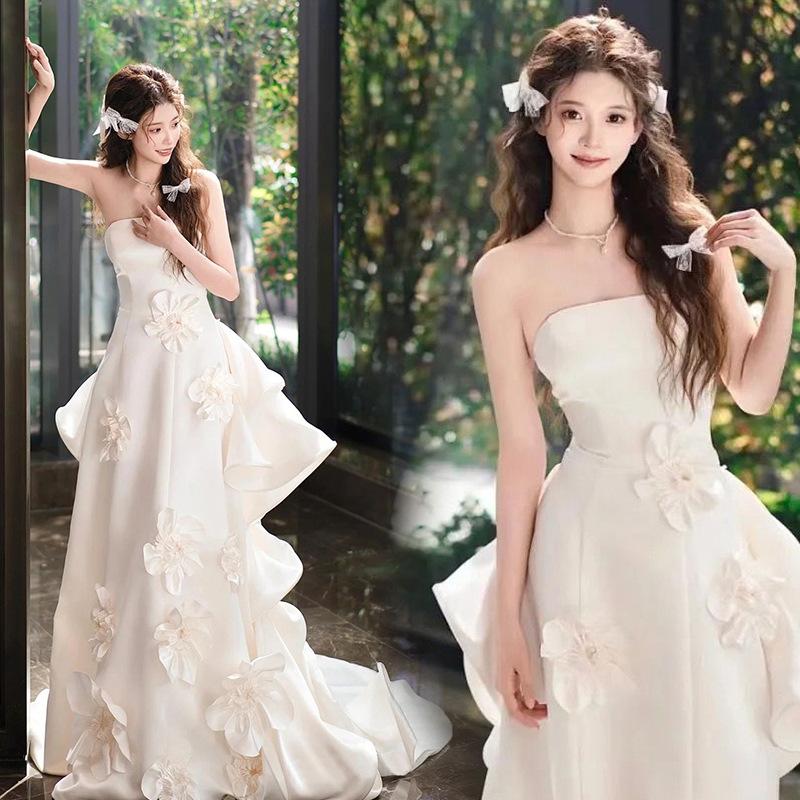 Fairy sweet petal tube top Korean bride satin wedding dress high-end spring new travel photography fashion light wedding dress