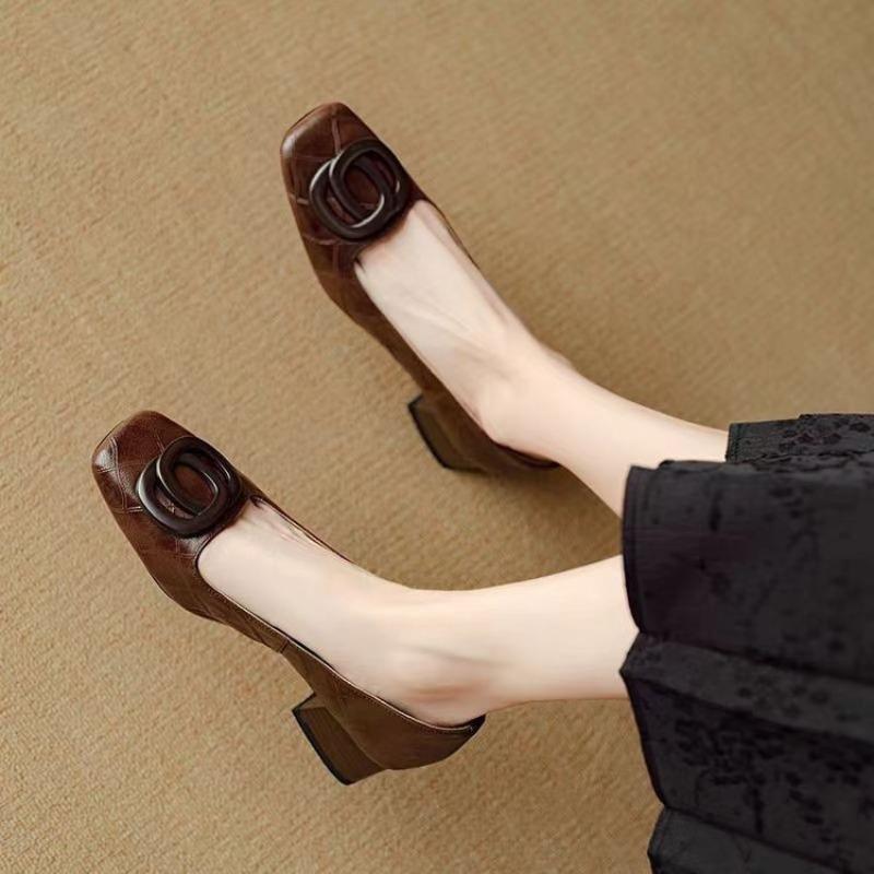 Grandma Shoes Retro Medium Heel Small Leather Shoes Women's New Autumn Soft Leather Square Head Shallow Mouth Single Shoes
