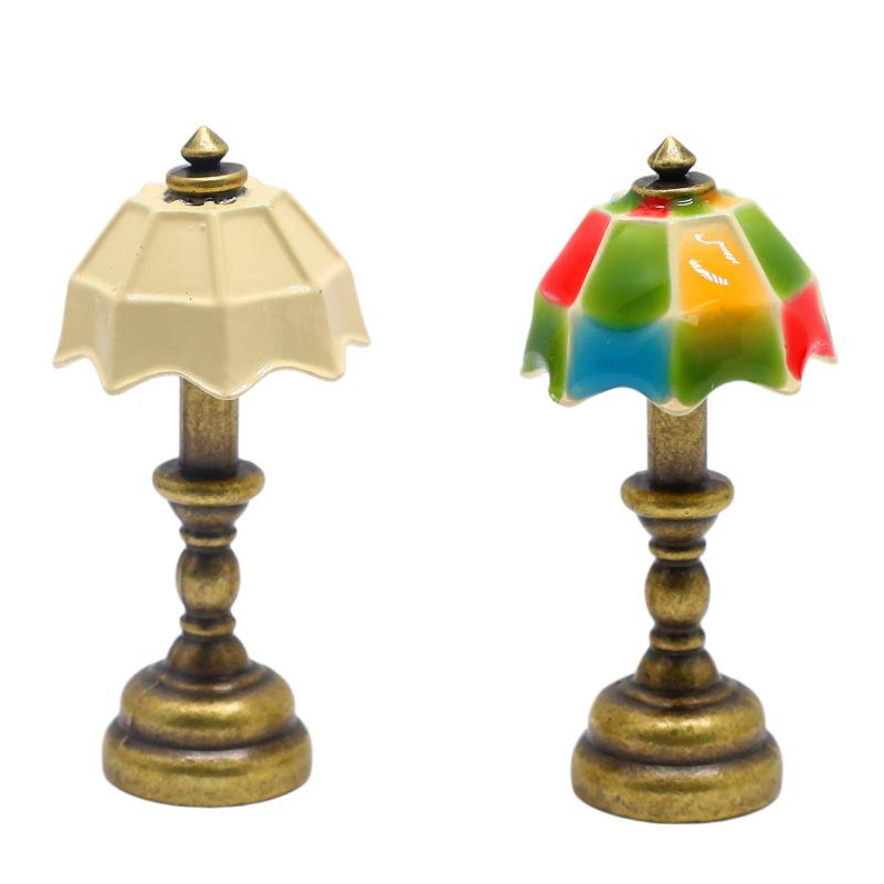 12-Minute Dollhouse Miniature: European Retro Table Lamp for Bedroom or Living Room