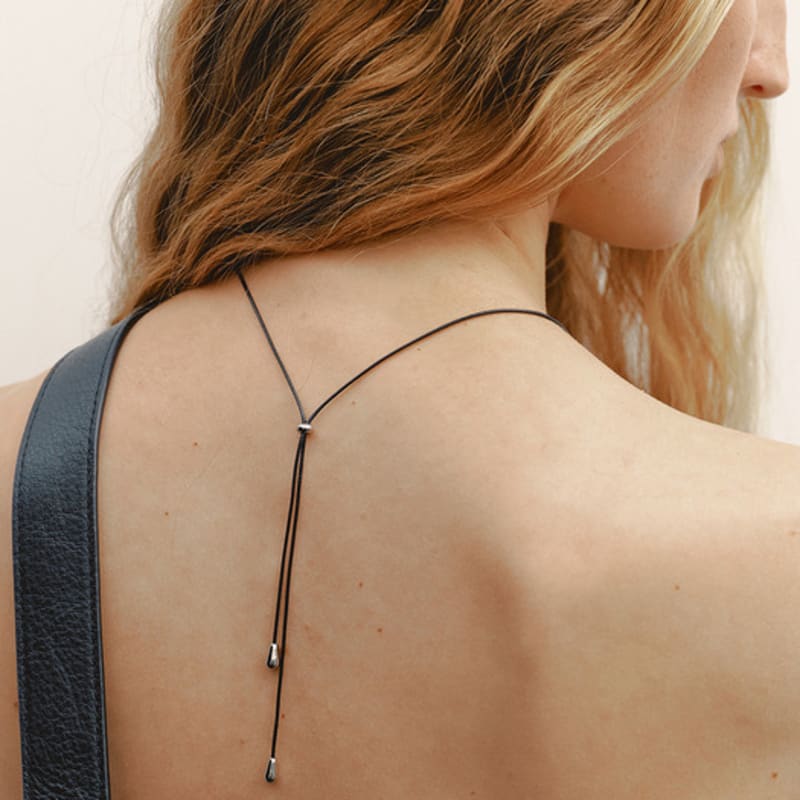 Taeseoul Tide Ball Necklace (White)