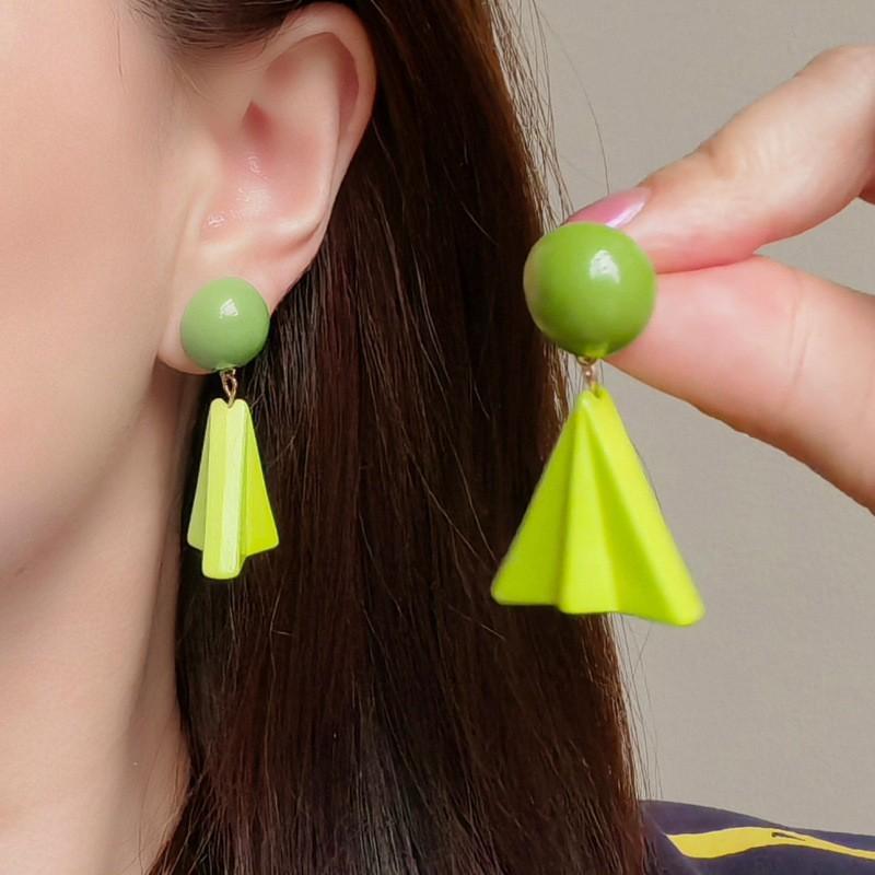 Exquisite Versatile Pierced Earrings Cute Smart Green Geometric Pendant Small Fresh Sweet Girly Ladies Dangle Jewelry