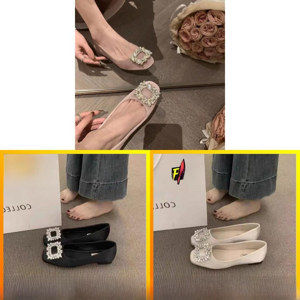 Waterresistant Flats For Women With Rubber Sole And Pu Upper For Daily Comfort