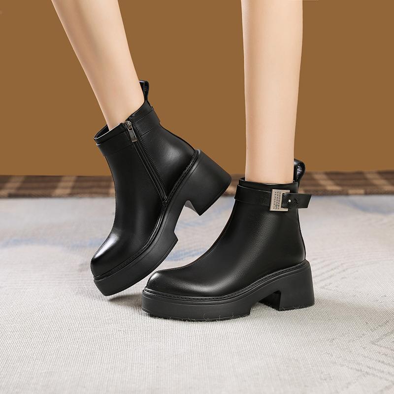 

College style fashionable thick-soled comfortable Martin boots women s 2025 spring new round head thick heel side zipper thin short boots 39