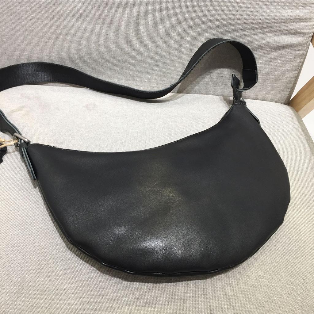 2025 Women's Bag Leather Top Layer Handmade Women's Shoulder Chest Crossbody Luxury Brand Women's Moon Designer Luxury Bag