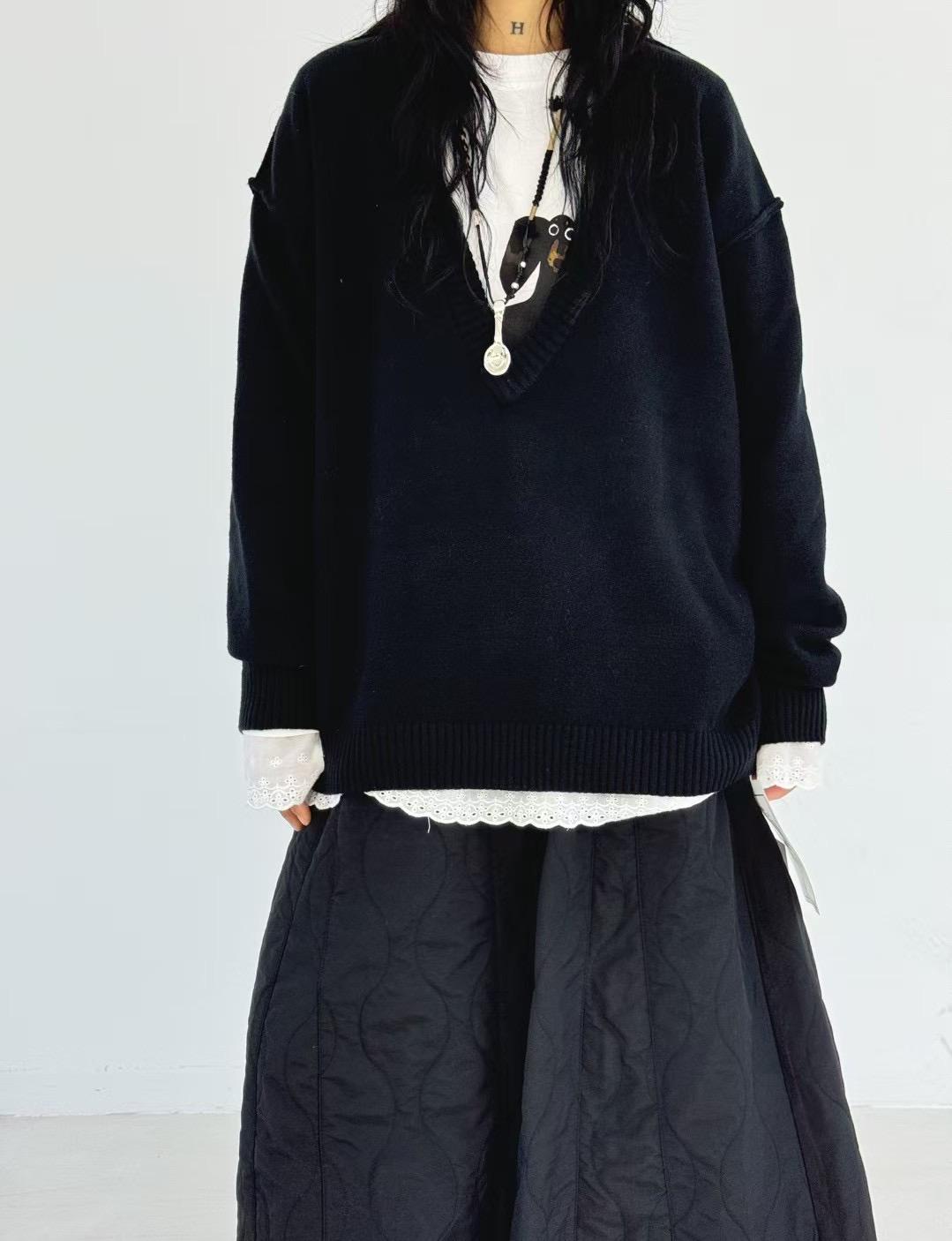 

Женский вязаный свитер оверсайз с многослойным эффектом Becabeau - Зимний корейский стиль, Большой размер, Глубокий V-вырез, Повседневная свободная посадка One Size чёрный