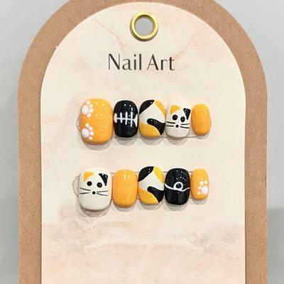 HANDMADE Artificial Nail Cartoon Pet Cat Cute Short Style Fake Nail Set With Glue Reusable and Removable Press On Nails