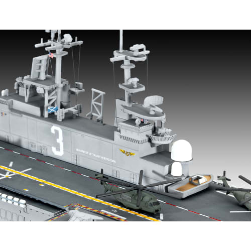 Revell 1/700 Scale US Navy Wasp-class Amphibious Assault Ship Plastic Model Kit 05178, Molded In Color