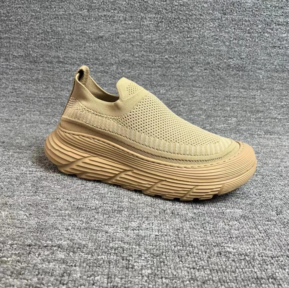 2024 Men s Spring Mesh Sneakers: Breathable, Thick Sole, Slip-on Flyknit Sock Shoes 41