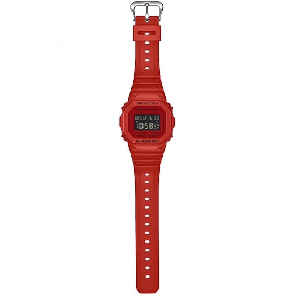 Casio G Shock  G Shock  Iconic Red Series Dw 5600rrb 4jf