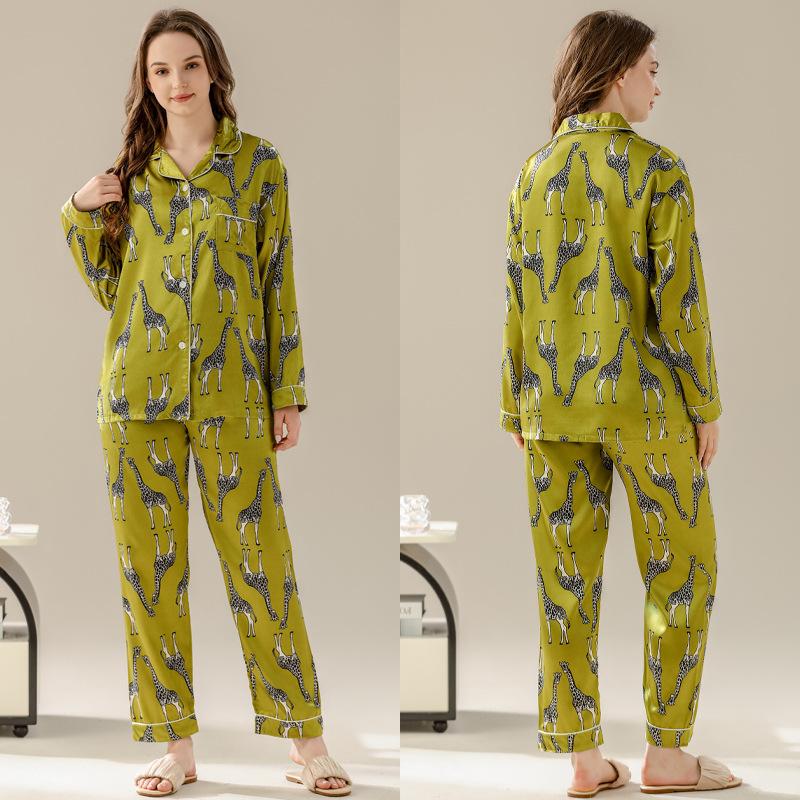 Spring and Autumn Women's High-Grade Ice Silk Pajamas Homewear Suit Women's Summer Cartoon Long-Sleeved Homewear Suit
